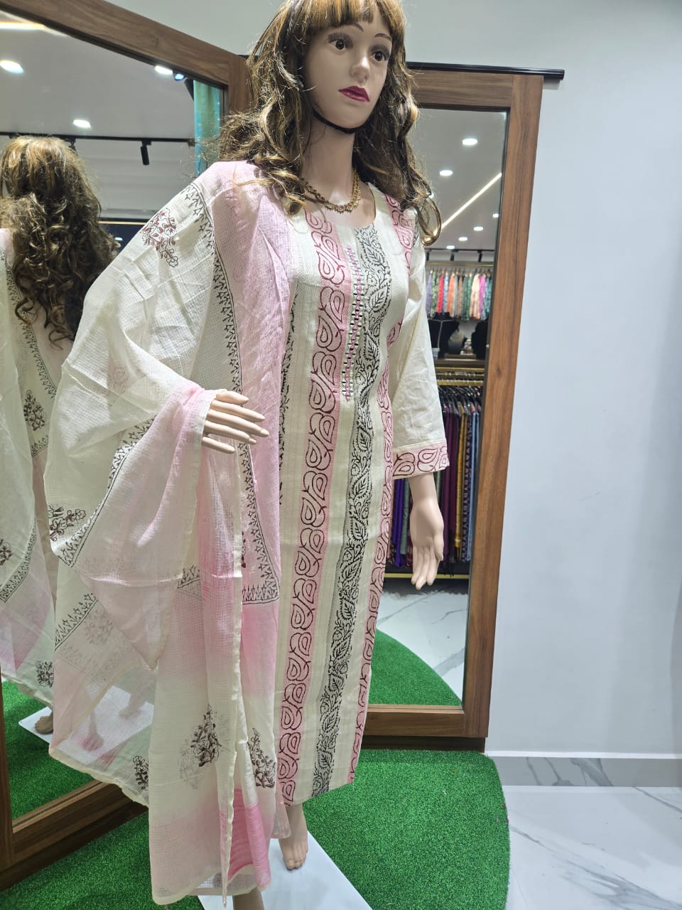 Elagant kurthi