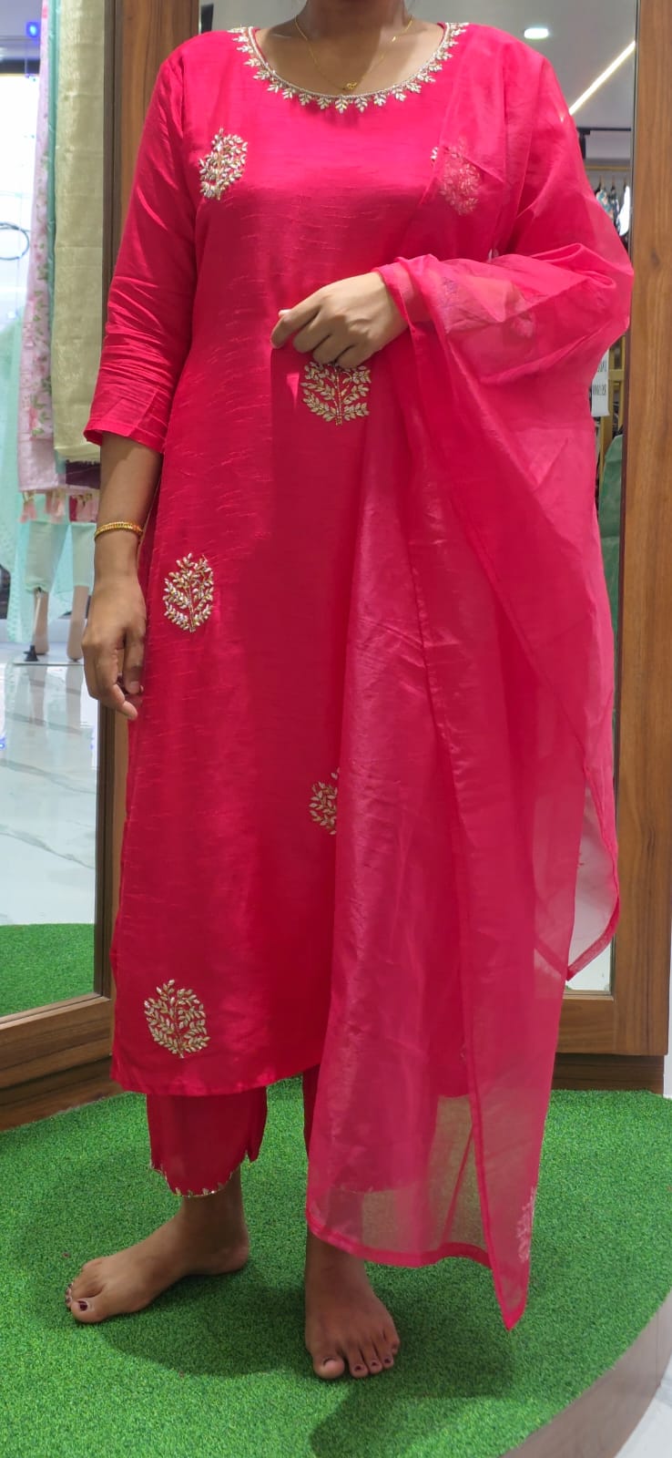 RANI PINK  3 PEICE CHURIDAR SET