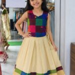 SET PAVADA WITH BLOUSE
