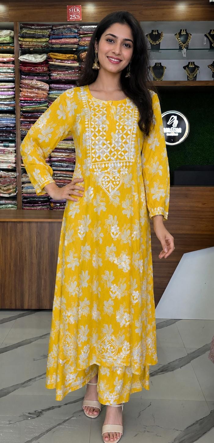 CHIKANKARI KURTHI
